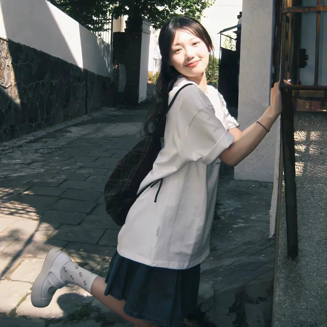 成为迈克·尼科尔斯海报
